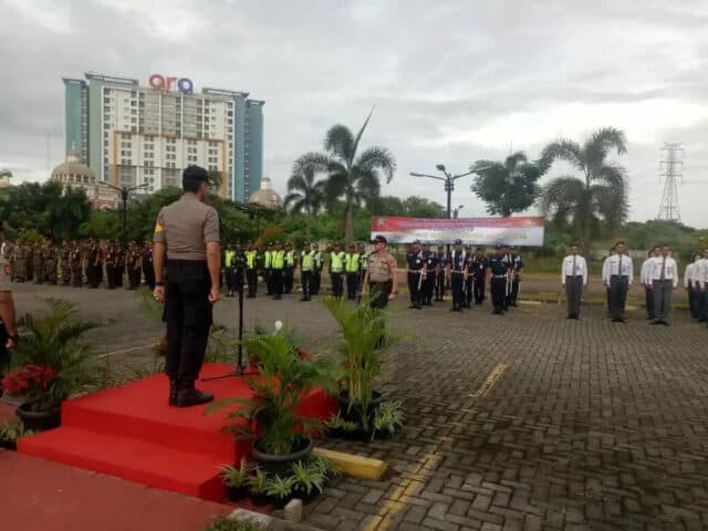 Sukseskan Pemilu 2019,Polsek Kelapa Dua Gelar Apel Pasukan