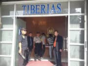 Beri Rasa Aman, Kapolsubsektor Palem Semi Amankan Misa Paskah Gereja Tiberias