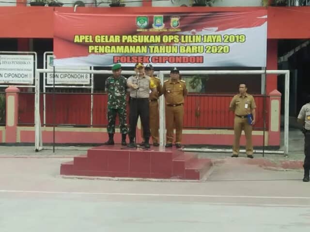 Jelang Malam Tahun Baru Polsek Cipondoh Cek Kesiapan Personil