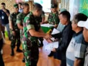 Pembagian Sembako Mewarnai Grebek Cisadane HUT Kodam Jaya di Kota Tangerang
