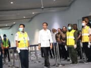 Mendagri dan Sejumlah Pejabat Dampingi Presiden Tinjau Pembersihan Bandara Soekarno - Hatta