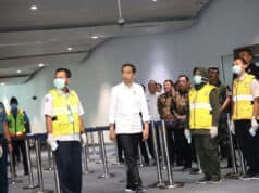 Mendagri dan Sejumlah Pejabat Dampingi Presiden Tinjau Pembersihan Bandara Soekarno - Hatta
