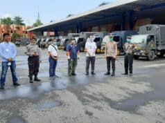 Kedatangan Bantuan Kemanusiaan jenis APD di Bandara Soetta, Dijaga Ketat Polisi