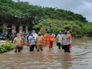 Kapolres Cilegon Bersama Forkopimda Tinjau Langsung Lokasi Banjir
