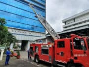 Kemendagri Kembali Serahkan Hibah Luar Negeri Mobil Pemadam Kebakaran