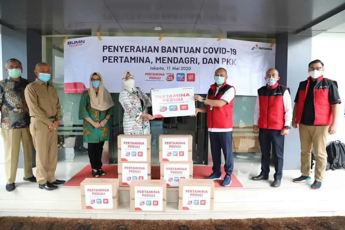Ketua Umum TP PKK Pusat Terima Bantuan APD dari Pertamina