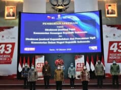 Bantu Pengembangan Pasar Modal, Dukcapil Kemendagri Mendapatkan Penghargaan