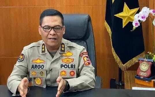 Polri Targetkan Vaksinasi Massal Serentak 1 Juta di Seluruh Indonesia Besok