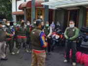 Direktorat Pol PP dan Linmas Kemendagri Beserta Satpol PP Berikan Bansos dan Patroli Prokes