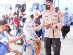 Kapolresta Tangerang Tinjau Vaksinasi Presisi di Panongan Kapolresta Tangerang Tinjau Vaksinasi Presisi di Panongan