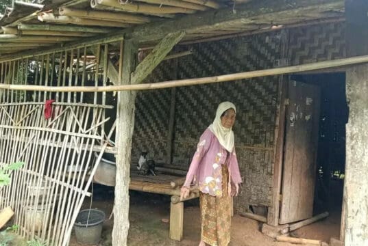 Kisah Pilu Nenek Mirah Asal Cisoka, Tinggal Sebatang Kara Di Rumah Reyot Yang Hampir Ambruk