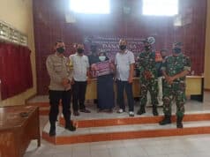 Antisipasi Penyebaran Covid-19, Bhabinkamtibmas Polsek Panongan Imbau Jaga Protkes Penyaluran BLT Desa Ciakar