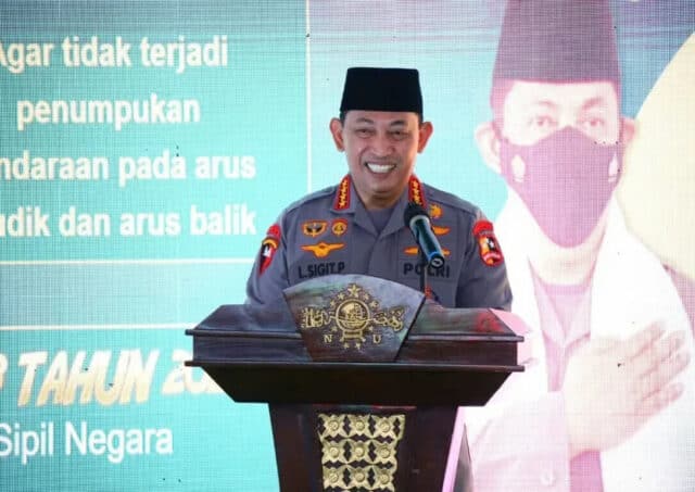 Tinjau Pelaksanaan 1 Juta Vaksinasi Booster, Kapolri Bicara Mudik Sehat dan Nyaman