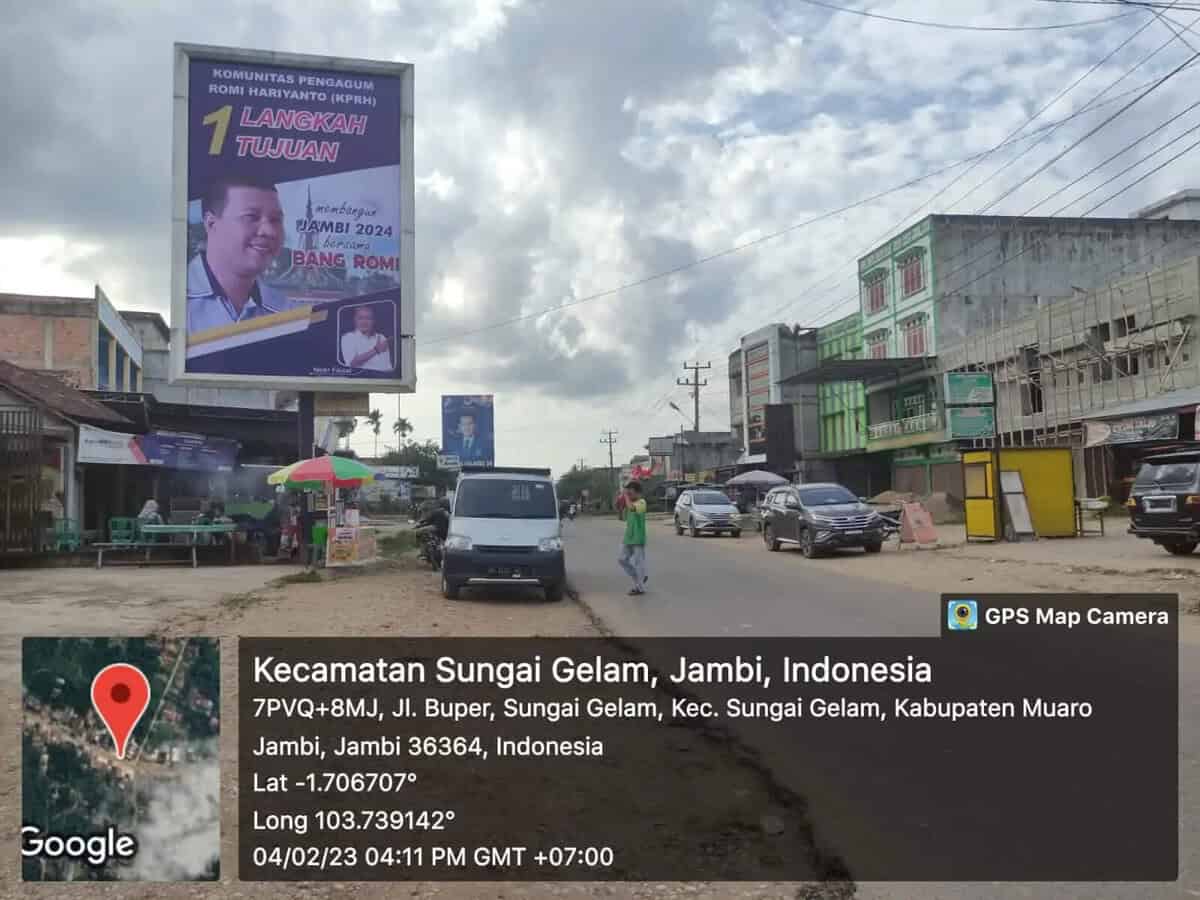 Baliho Romi Hariyanto menghiasi wajah Provinsi Jambi. 