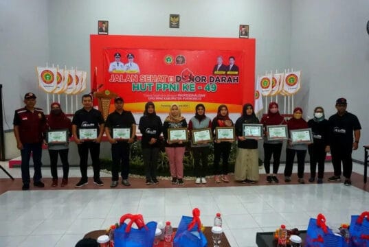 Puncak HUT ke-49 PPNI di Purworejo Adakan Donor Darah Massal dan Jalan Sehat