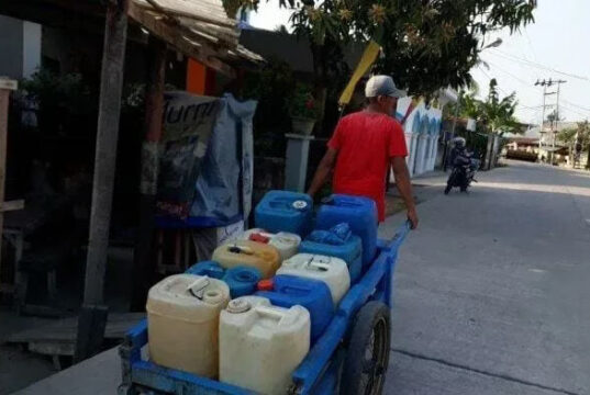 Kondisi air bersih di Kabupaten Tanjung Jabung Barat, Provinsi Jambi sampai saat ini masih bermasalah.