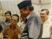 Alm Prof Ibrahim Hasan, mantan Gubernur Jambi.