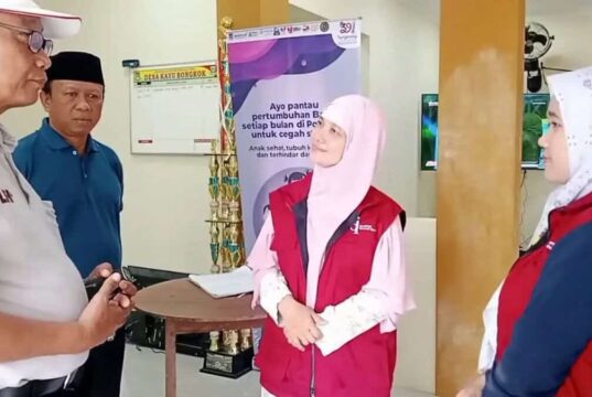 Kades Kayu Bongkok Sambut KKN Mahasiswa Institut Daarul Qur'an