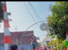 Yophi Prabowo Melepas Jalan Sehat Warga RW 17 Plaosan Dalam Rangka Meriahkan HUT RI ke-79