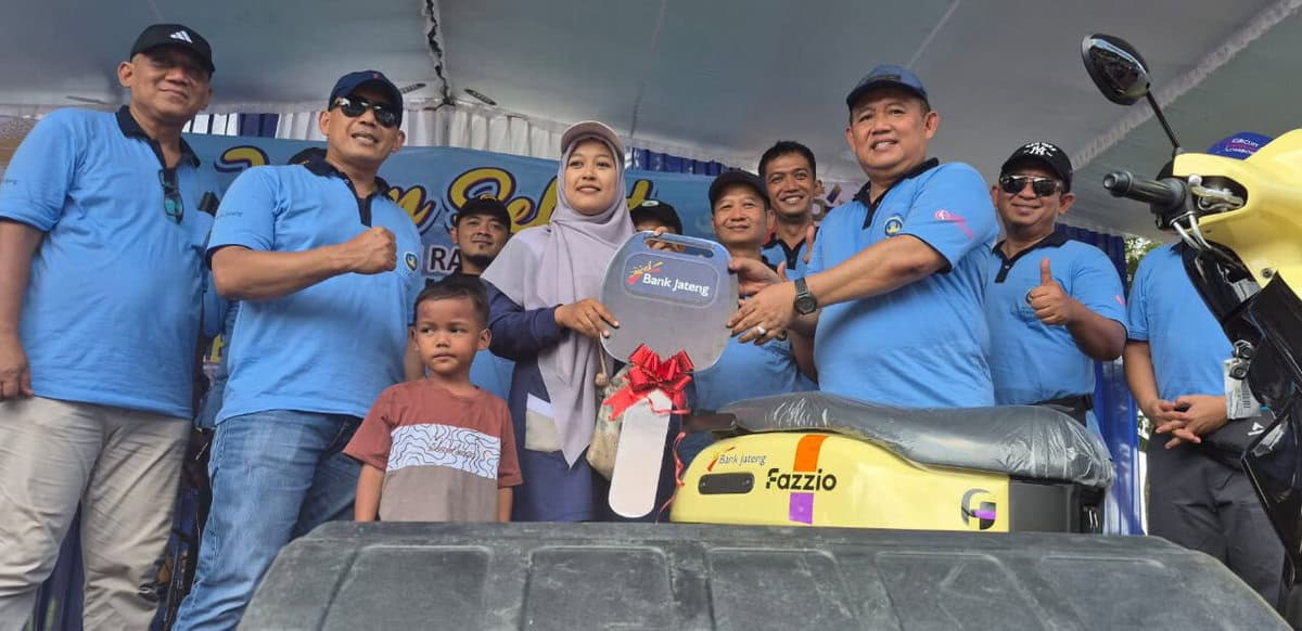 Meriah! HUT ke-54KORPRI Purworejo, Ribuan Peserta Ramaikan Jalan Sehat