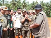 Tinjau Penanganan Longsor di Cilacap, Mendagri: Penanganannya Sudah Sistematis