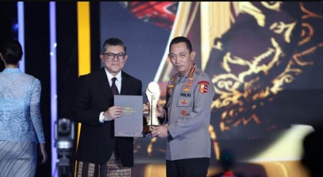 Apresiasi Aksi Nyata Dukung Asta Cita Presiden Prabowo, Kapolri Raih detikcom Awards 2025