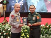 Sinergi TNI-Polri Terus Diperkuat, Kapolda Banten Hadiri Serah Terima Danrem 064/MY