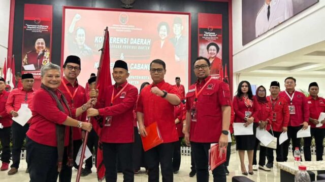 PDIP Banten Solid: Ade Sumardi Dilantik, Abraham Pengurus Wakili Gen Z