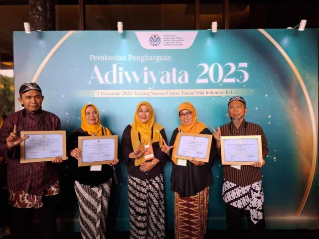 Empat Sekolah di Purworejo Raih Penghargaan Adiwiyata Nasional 2025