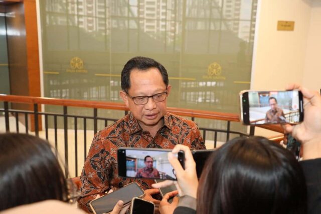 Mendagri: 106 Ribu Pakaian Baru Akan Disalurkan ke Warga Terdampak Bencana di Sumatra