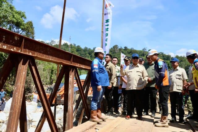 Mendagri Dampingi Presiden Tinjau Progres Pembangunan Infrastruktur di Tapanuli Selatan