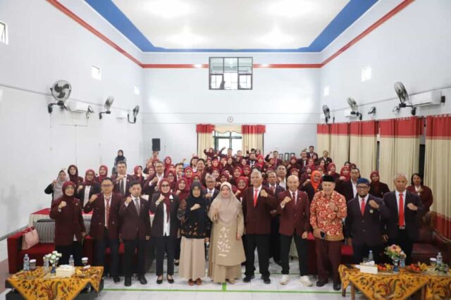 Bupati Purworejo Dorong Perawat Tingkatkan Kompetensi dan Profesionalitas
