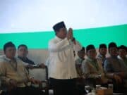 Dampingi Presiden Prabowo, Mendagri Hadiri Pengukuhan Pengurus MUI 2025–2030