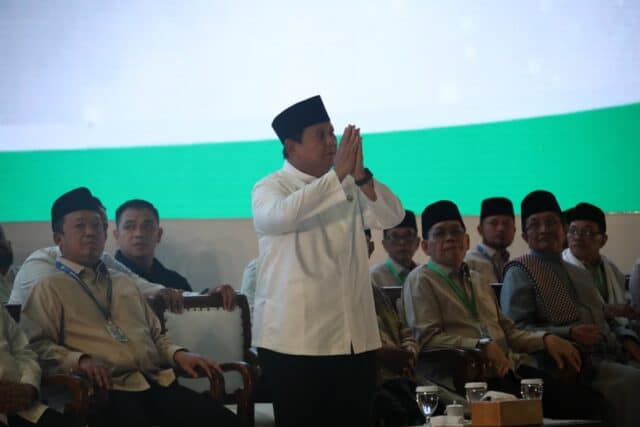 Dampingi Presiden Prabowo, Mendagri Hadiri Pengukuhan Pengurus MUI 2025–2030