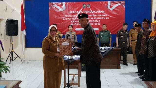 Bupati Purworejo Kukuhkan Pengurus DHC BPK 45 Masa Bakti 2025–2030