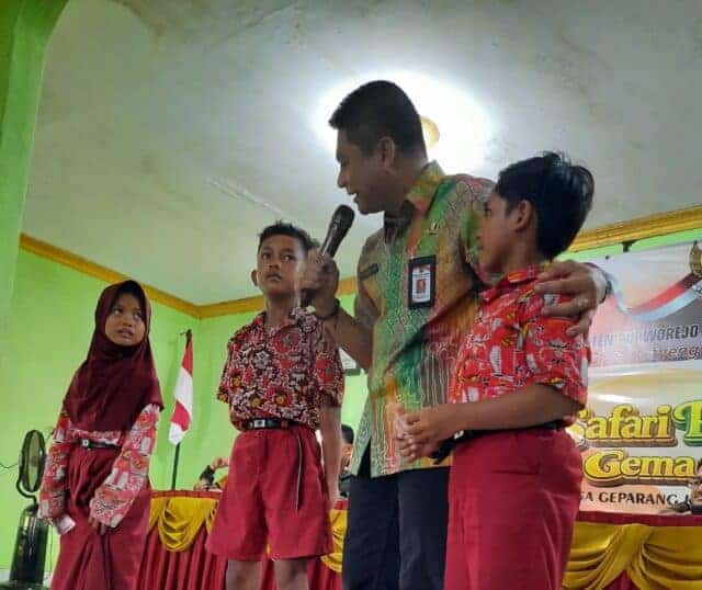 Hadir di Desa Geparang, Perkuat Budaya Baca hingga Tingkat Desa