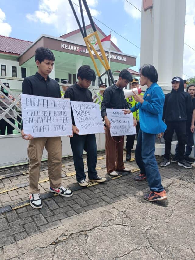 PMII Kepung Kejari Purworejo, Tagih Janji Penetapan Tersangka Kasus Mini Zoo