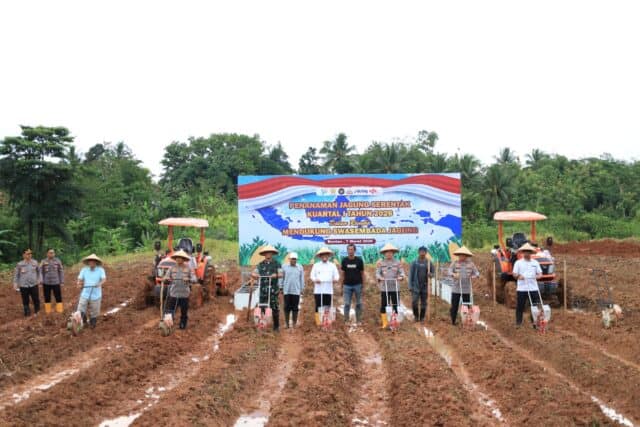 Dukung Swasembada Pangan Nasional, Polda Banten Tanam Raya Jagung Serentak
