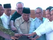 Mendagri Tito Dampingi Presiden Prabowo Resmikan Operasionalisasi 1.061 KDKMP