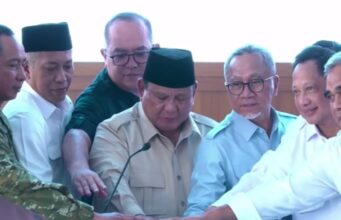 Mendagri Tito Dampingi Presiden Prabowo Resmikan Operasionalisasi 1.061 KDKMP