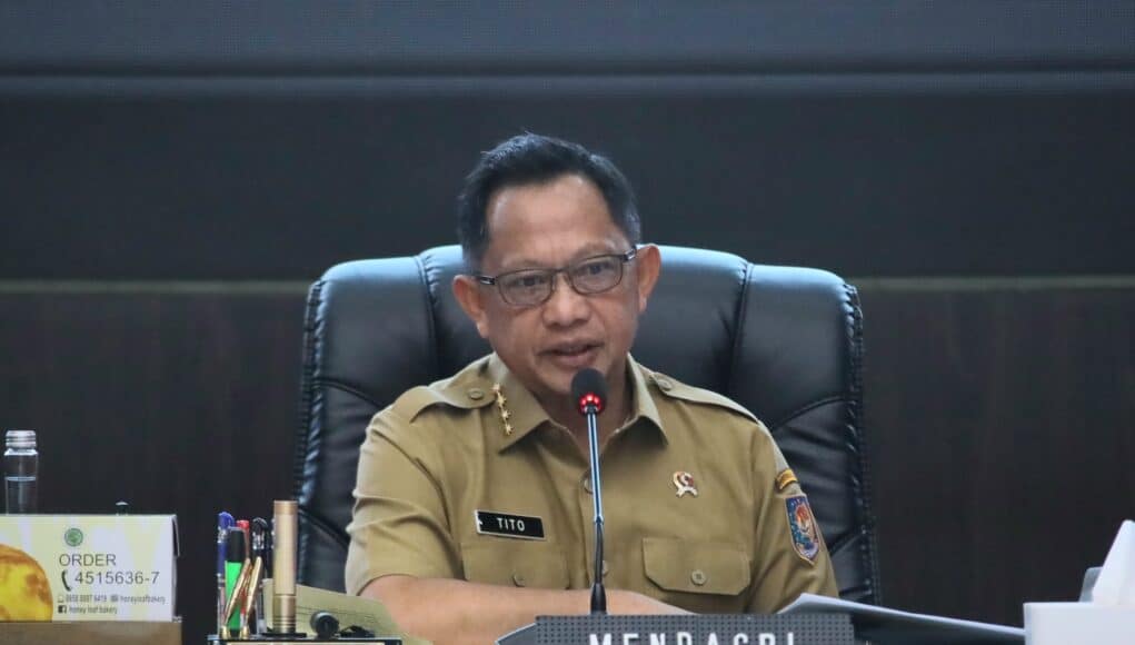 Mendagri Apresiasi Inflasi 2,42 Persen, Minta Pemda Waspadai Dampak Geopolitik Global